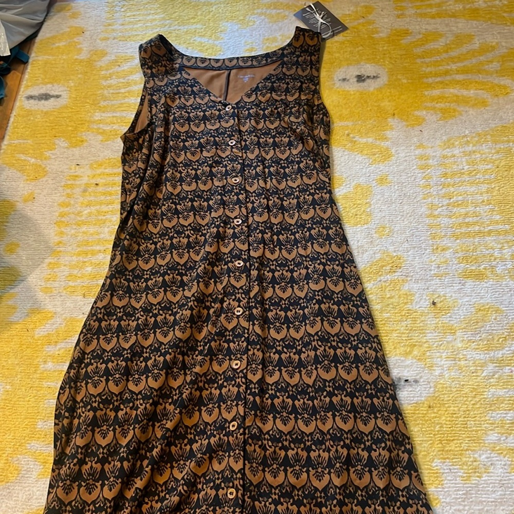 Garnet Hill Black and Tan Midi Dress